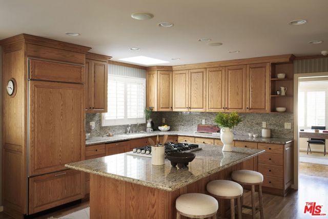 11611 Terryhill Place, Los Angeles, CA 90049