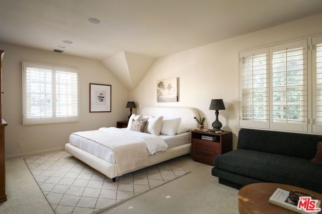 11611 Terryhill Place, Los Angeles, CA 90049