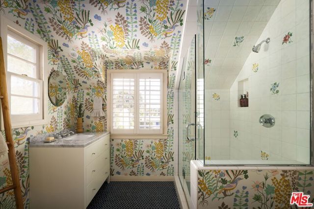 11611 Terryhill Place, Los Angeles, CA 90049