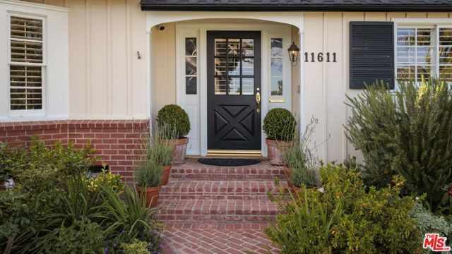 11611 Terryhill Place, Los Angeles, CA 90049