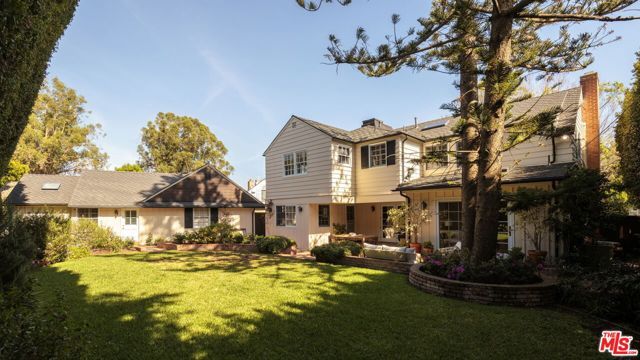 11611 Terryhill Place, Los Angeles, CA 90049