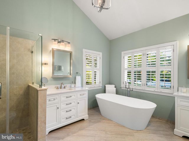 65 DELANCY CT, Phoenixville, PA 19460
