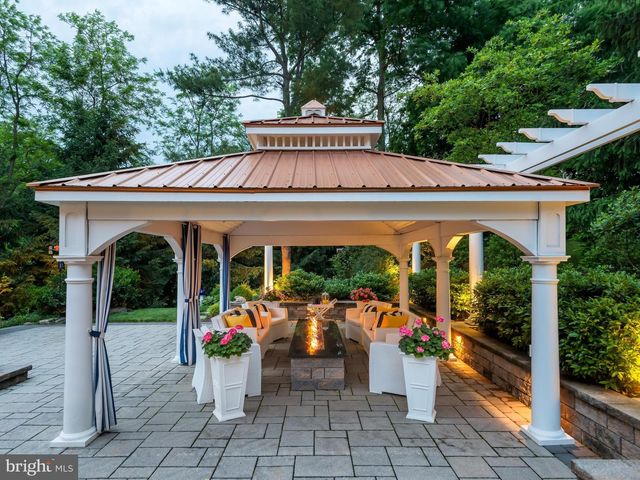 65 DELANCY CT, Phoenixville, PA 19460