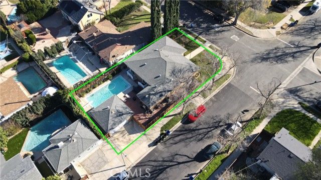 22677 Criswell, West Hills (los Angeles), CA 91307