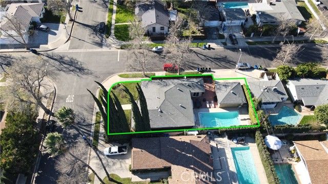 22677 Criswell, West Hills (los Angeles), CA 91307