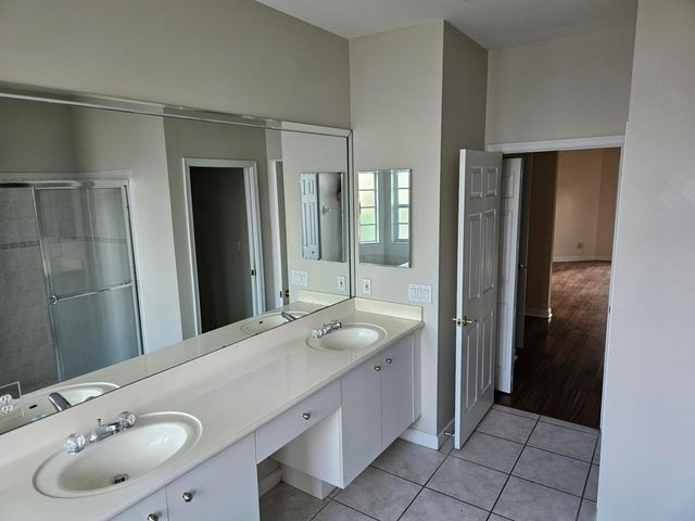 5842 NW 123rd Avenue, Coral Springs, FL 33076