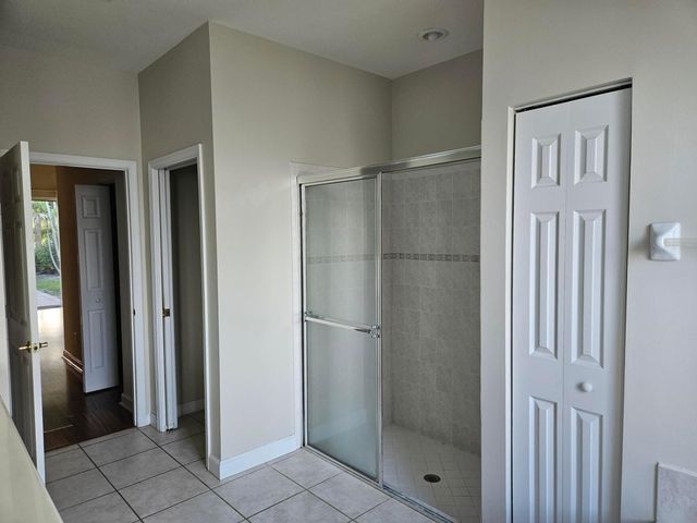 5842 NW 123rd Avenue, Coral Springs, FL 33076