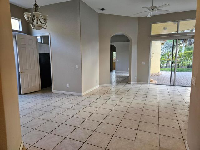 5842 NW 123rd Avenue, Coral Springs, FL 33076