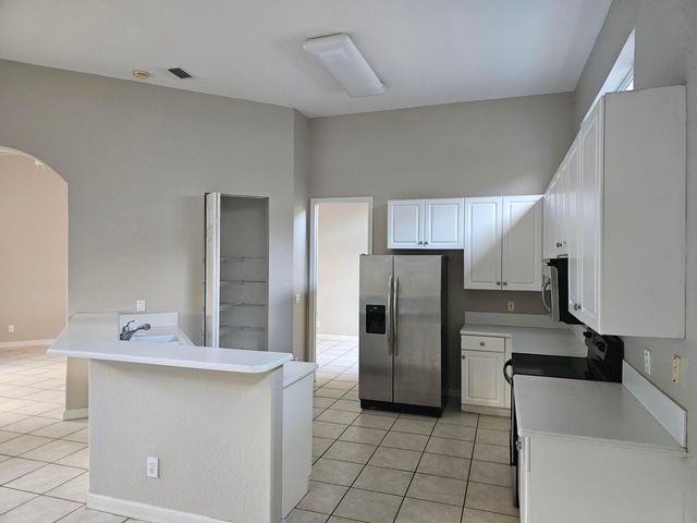 5842 NW 123rd Avenue, Coral Springs, FL 33076