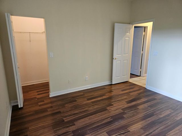 5842 NW 123rd Avenue, Coral Springs, FL 33076