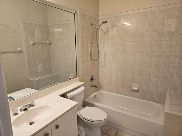 5842 NW 123rd Avenue, Coral Springs, FL 33076