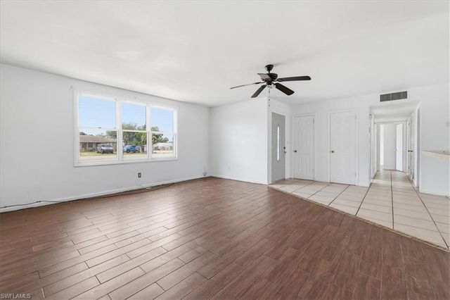 807 Leeland Heights BLVD E, Lehigh Acres, FL 33936