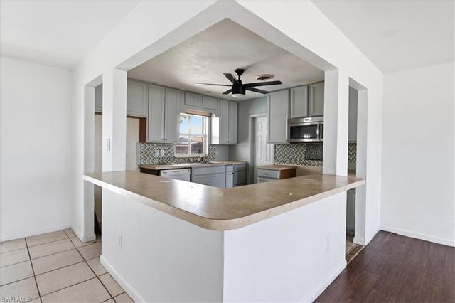807 Leeland Heights BLVD E, Lehigh Acres, FL 33936