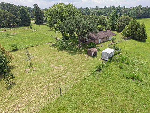 899 J Hickman Road, Leggett, TX 77350