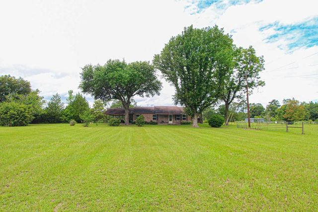 899 J Hickman Road, Leggett, TX 77350