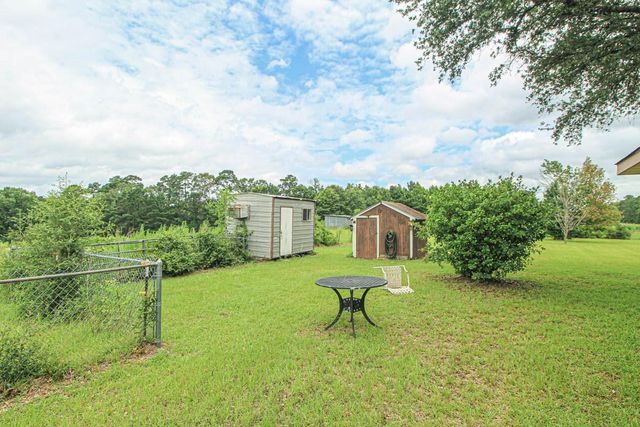 899 J Hickman Road, Leggett, TX 77350