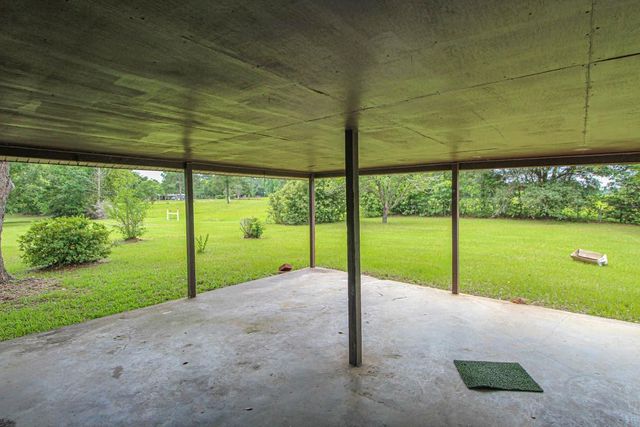 899 J Hickman Road, Leggett, TX 77350
