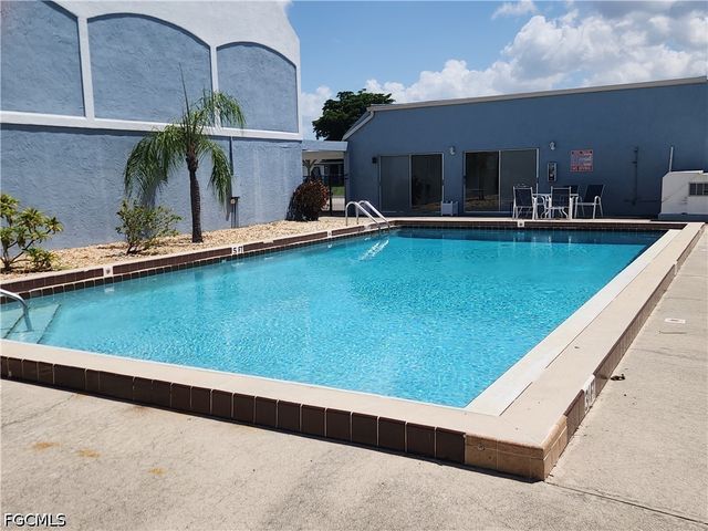 4513 SW 8th CT 106, Cape Coral, FL 33914