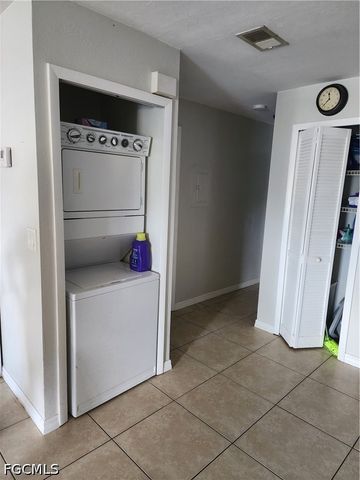 4513 SW 8th CT 106, Cape Coral, FL 33914