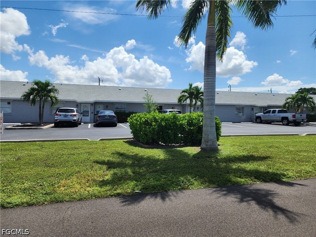 4513 SW 8th CT 106, Cape Coral, FL 33914