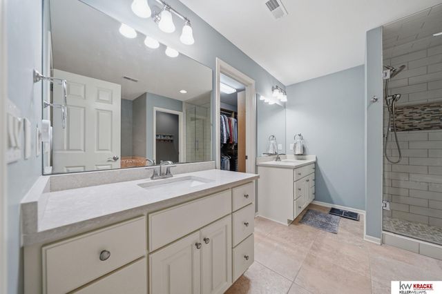 6646 S 86th Street, Lincoln, NE 68526