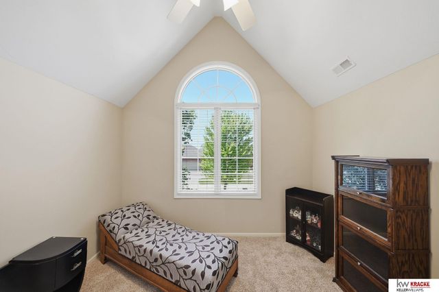 6646 S 86th Street, Lincoln, NE 68526