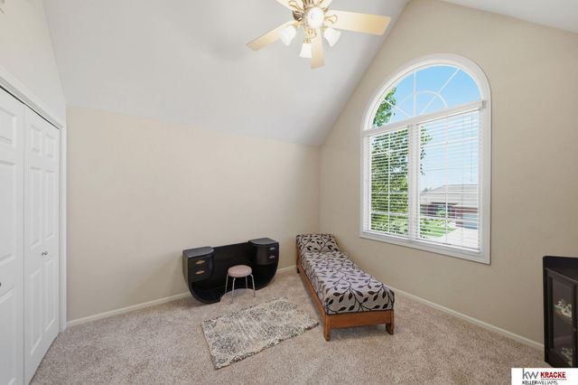 6646 S 86th Street, Lincoln, NE 68526