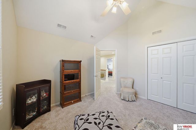 6646 S 86th Street, Lincoln, NE 68526