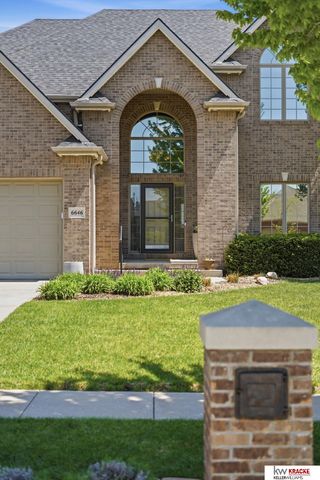 6646 S 86th Street, Lincoln, NE 68526