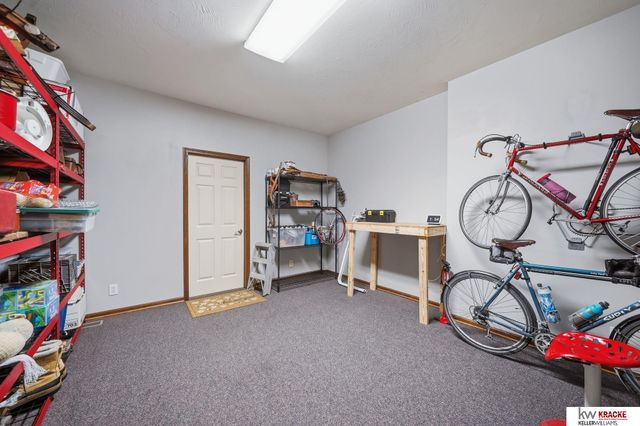6646 S 86th Street, Lincoln, NE 68526
