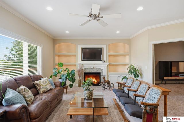 6646 S 86th Street, Lincoln, NE 68526
