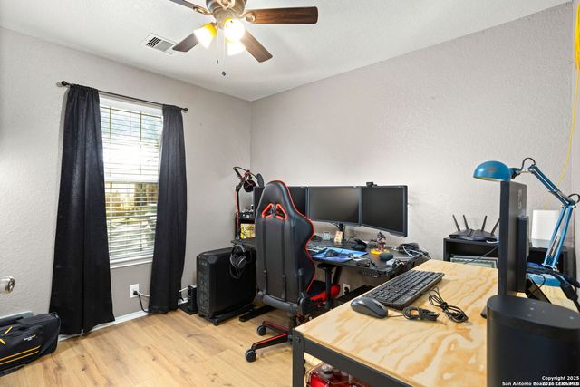 16115 Branching Oaks, San Antonio, TX 78247
