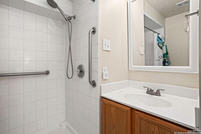 16115 Branching Oaks, San Antonio, TX 78247