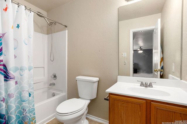 16115 Branching Oaks, San Antonio, TX 78247