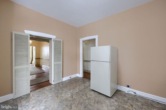 339 E MARKET ST, York, PA 17403