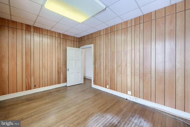 339 E MARKET ST, York, PA 17403