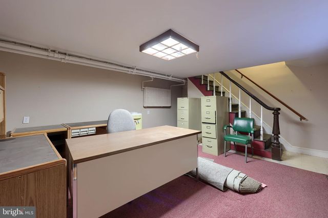 339 E MARKET ST, York, PA 17403