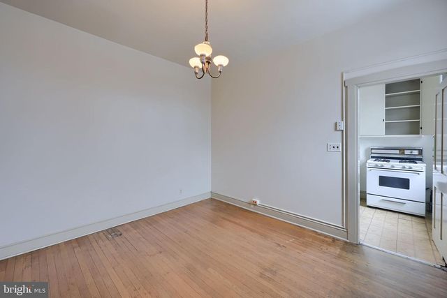 339 E MARKET ST, York, PA 17403