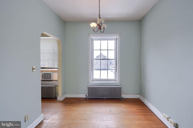 339 E MARKET ST, York, PA 17403