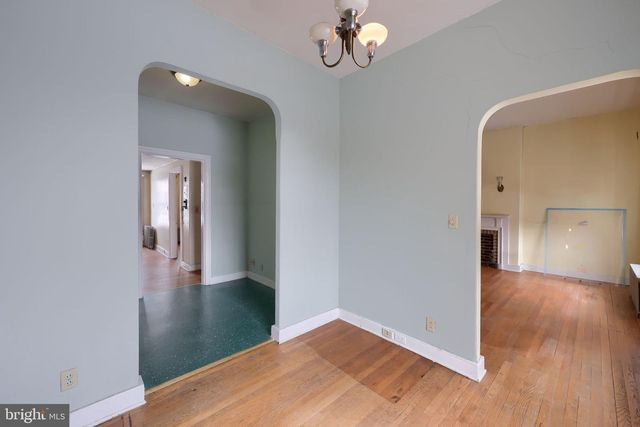 339 E MARKET ST, York, PA 17403