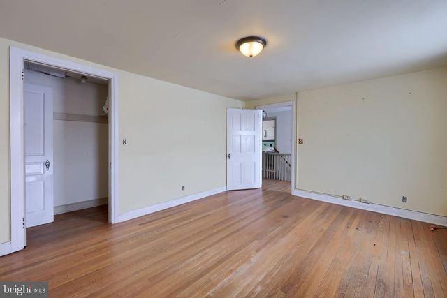 339 E MARKET ST, York, PA 17403