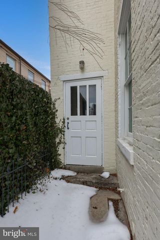 339 E MARKET ST, York, PA 17403