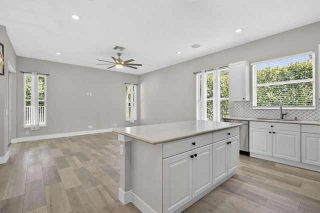 4293 Mariners Cove Drive, Wellington, FL 33449