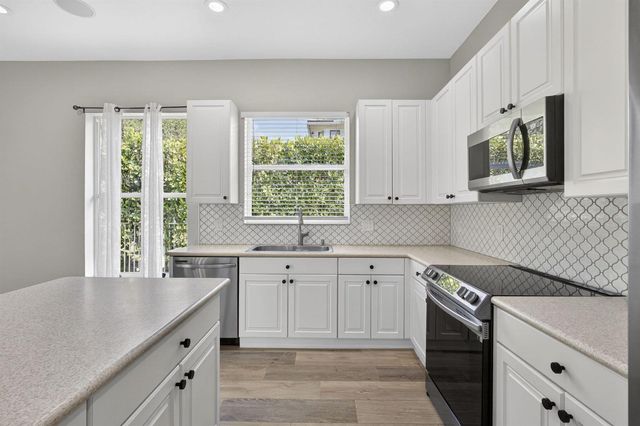 4293 Mariners Cove Drive, Wellington, FL 33449