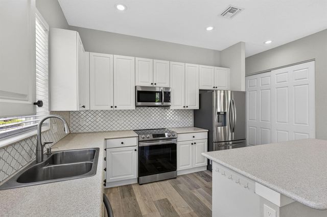4293 Mariners Cove Drive, Wellington, FL 33449