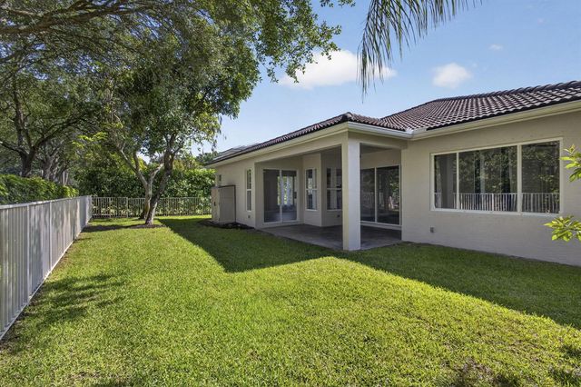 4293 Mariners Cove Drive, Wellington, FL 33449