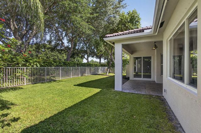 4293 Mariners Cove Drive, Wellington, FL 33449