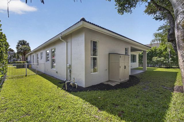 4293 Mariners Cove Drive, Wellington, FL 33449