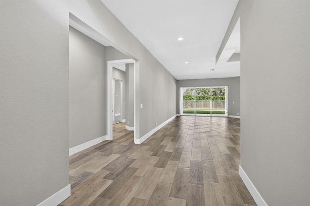 4293 Mariners Cove Drive, Wellington, FL 33449