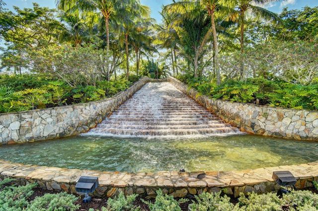 4293 Mariners Cove Drive, Wellington, FL 33449